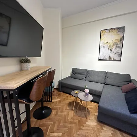 Appartamento Plaka Nest